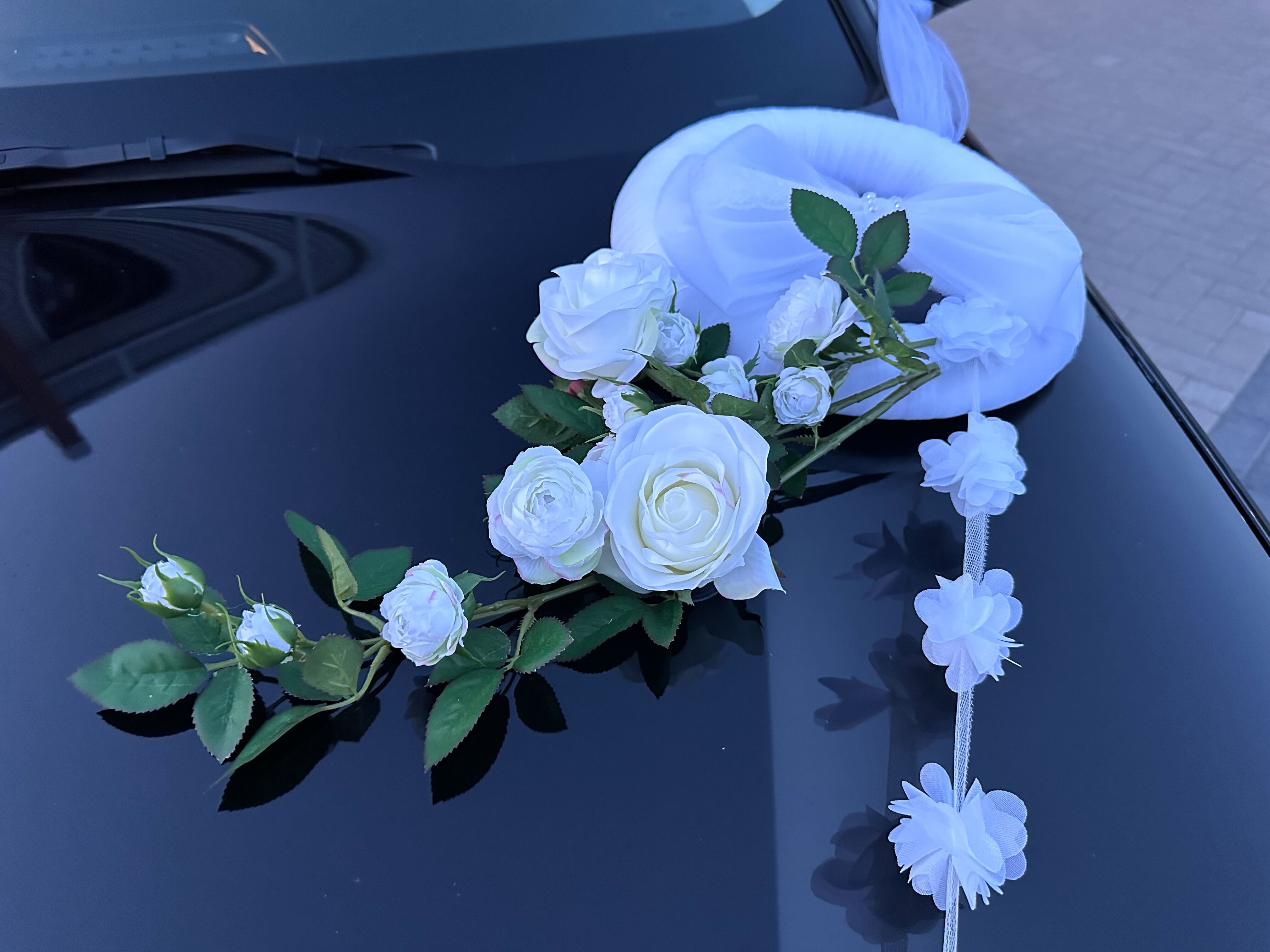 Luxe Trouwauto Decoratie: THERESA