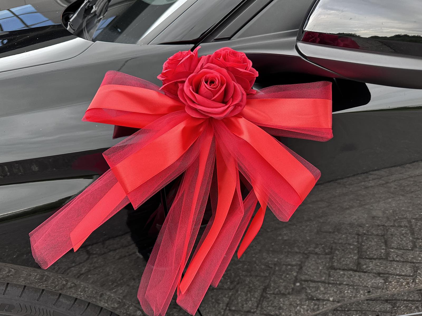 Luxe Trouwauto Decoratie: VALENTINA