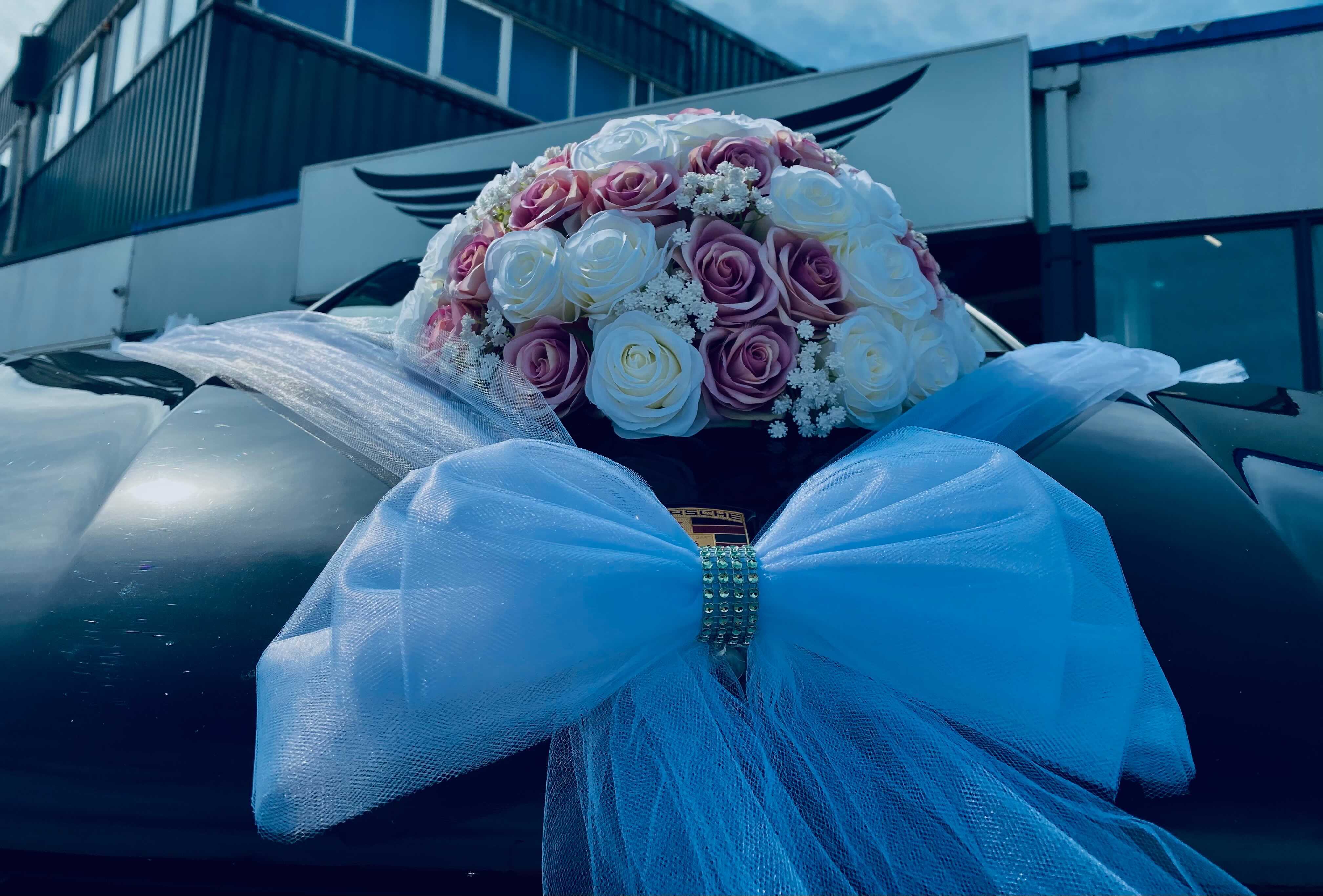 Luxe Trouwauto Decoratie: MACARIA