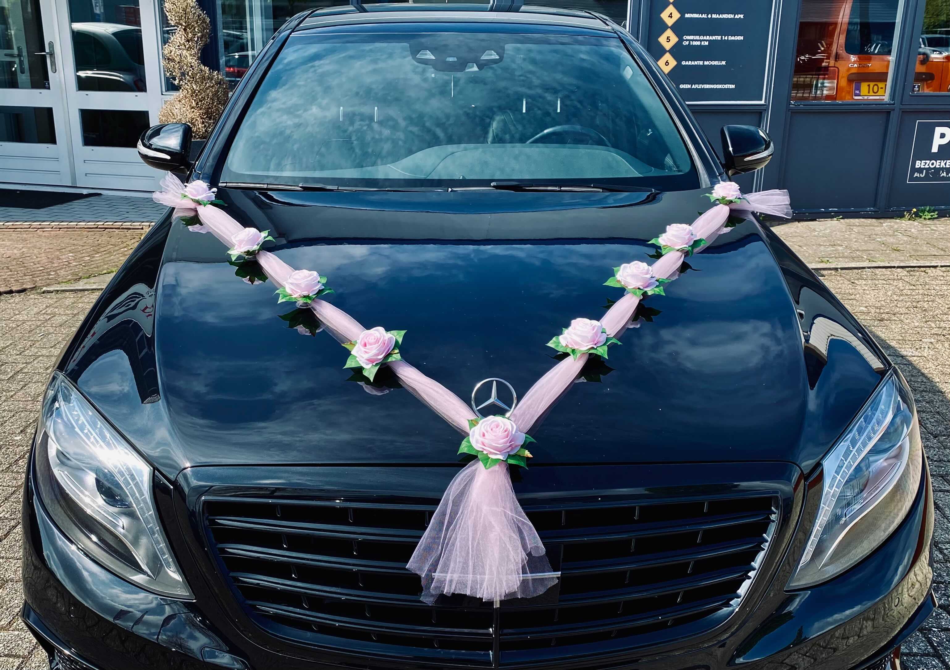 Luxe Trouwauto Decoratie: DRINA
