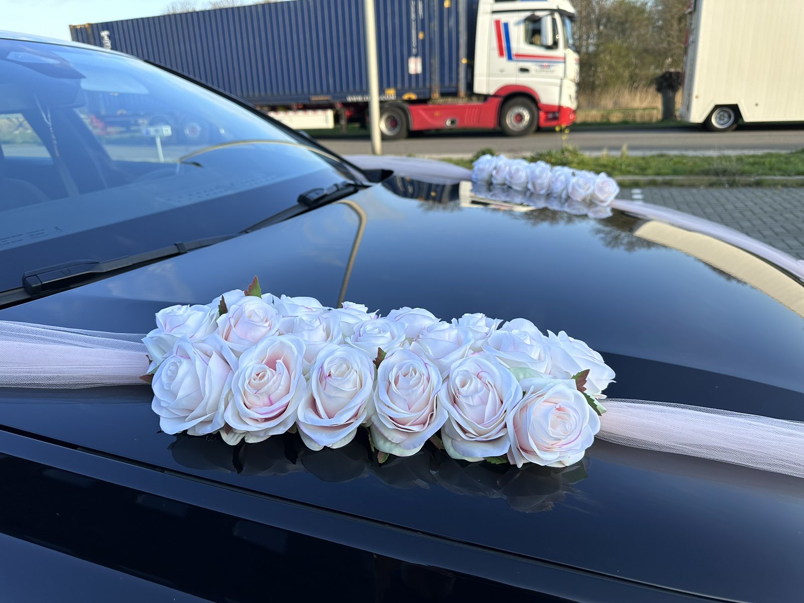 Luxe Trouwauto Decoratie: FLAVIA