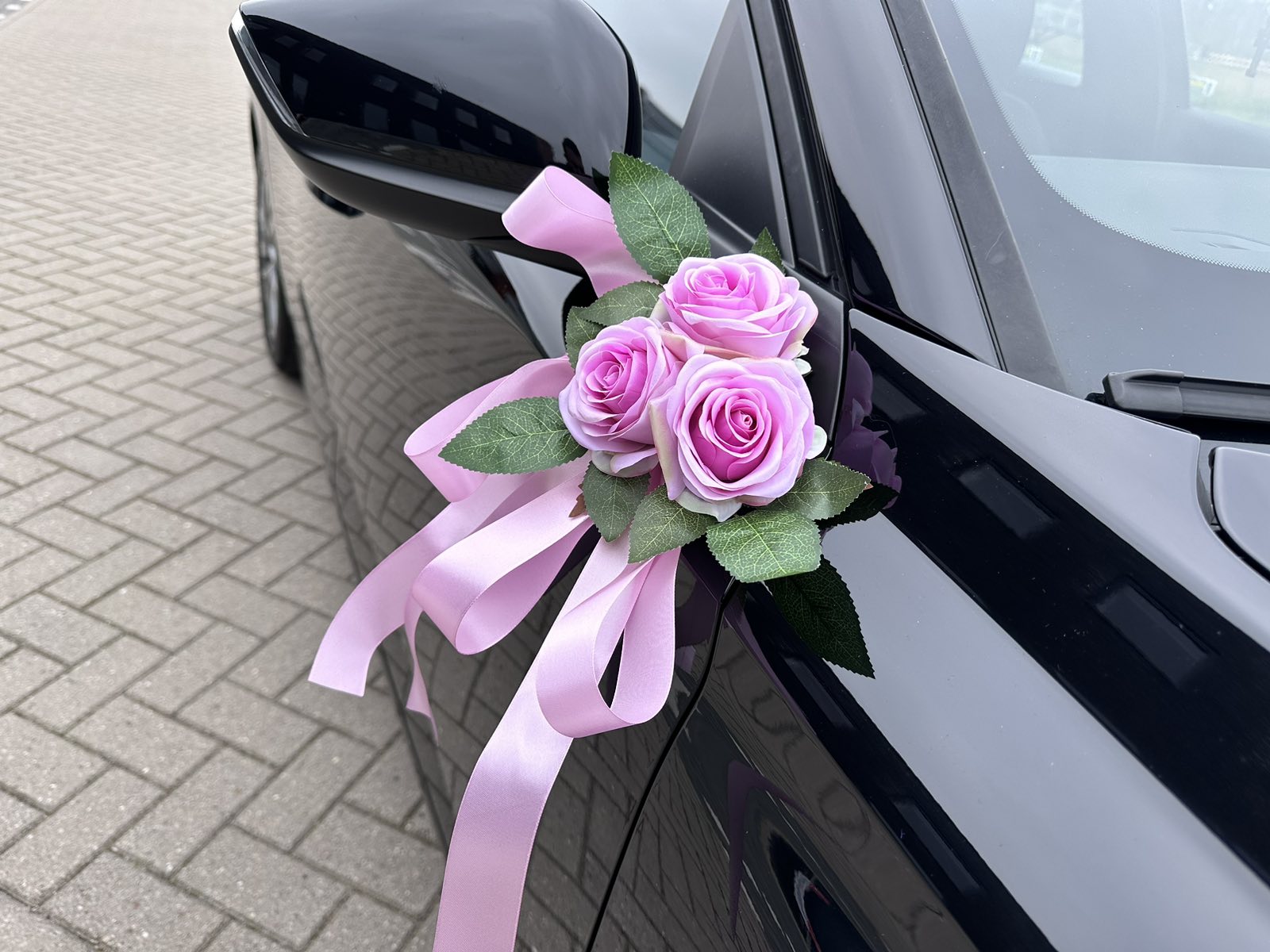 Luxe Trouwauto Decoratie: REBECA