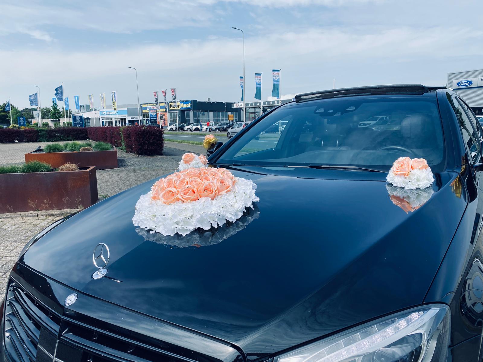 Luxe Trouwauto Decoratie: EMILY