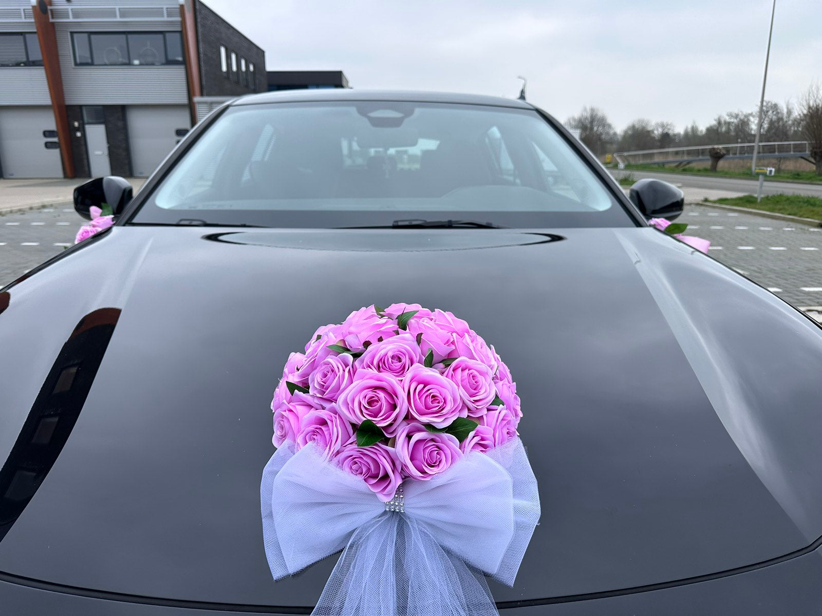 Luxe Trouwauto Decoratie: REBECA