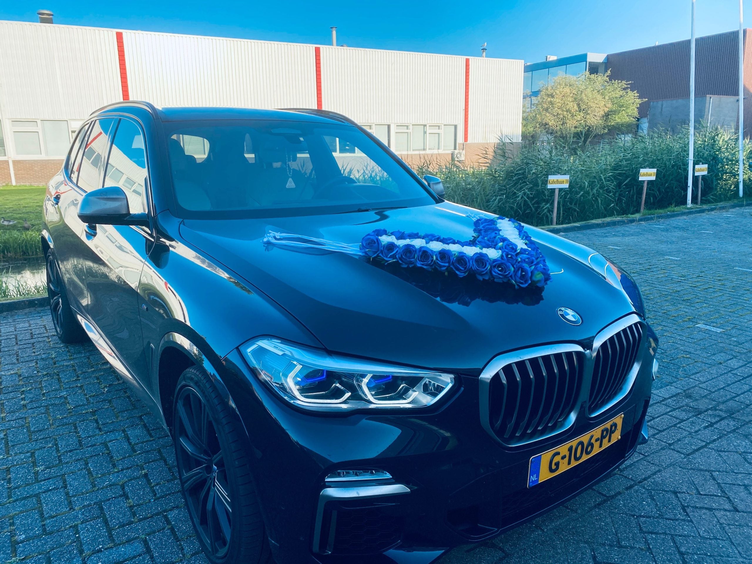 Luxe Trouwauto Decoratie: LAURA
